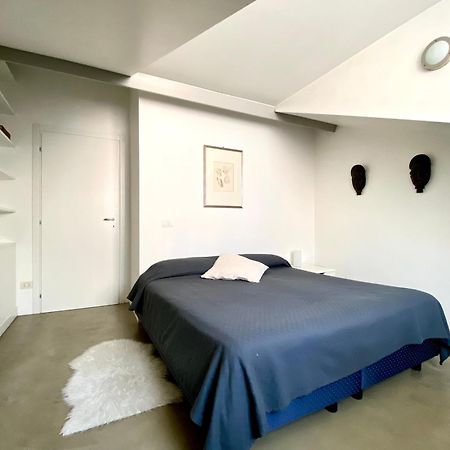 מילאנו Sant Ambrogio Courtyard Room In Shared Flat מראה חיצוני תמונה
